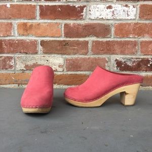 BRYR Clogs, Chloe in Azalea